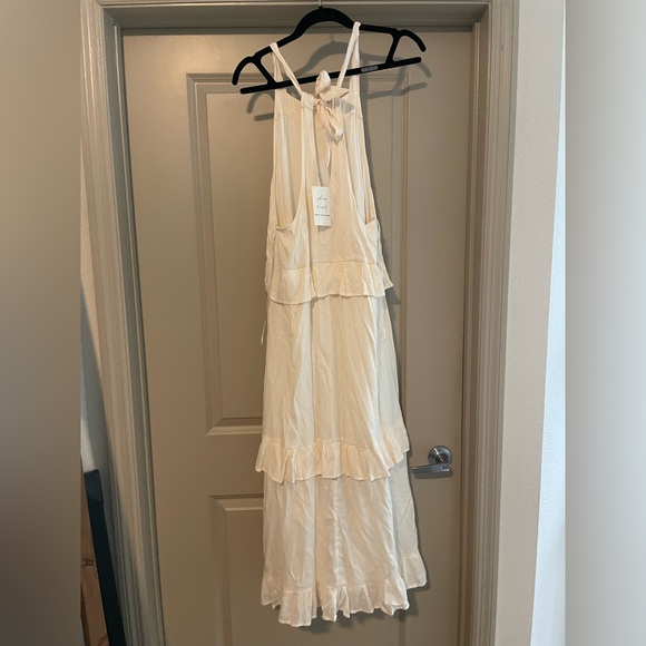 Maxi Cream Dress - Picture 4 of 6